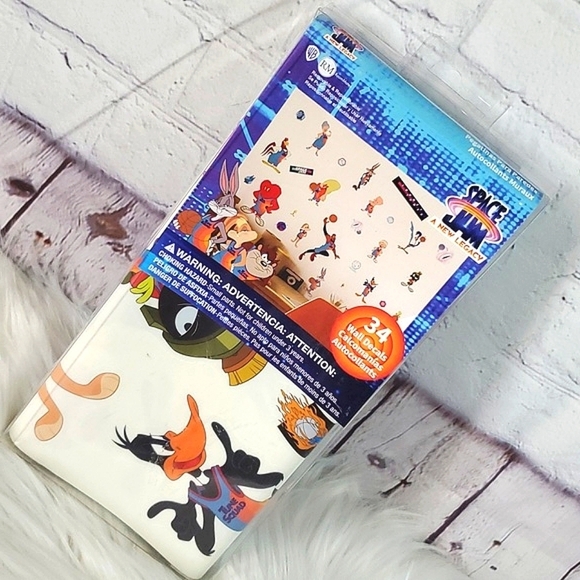 🆕️NWT Warner Bros. Looney Tunes Space Jam New Legacy Peel Sticker Wall Decals - Picture 2 of 12